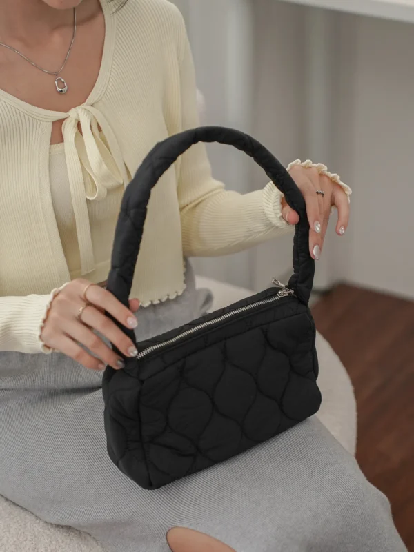 Your new pillow bag - Image 5