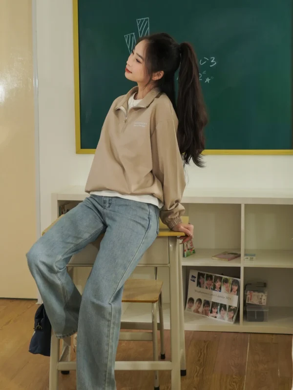 Airy Campus Sweater