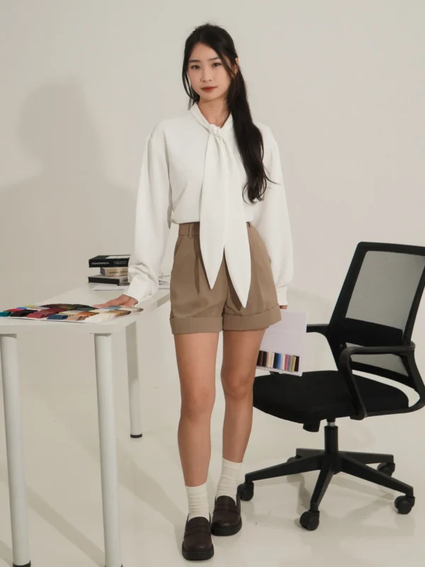 Your Not So Essential Blouse - 图片 4